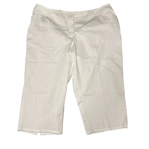 Avenue White Capri. Preowned in excellent condition, size‎ 22. - Picture 1 of 5